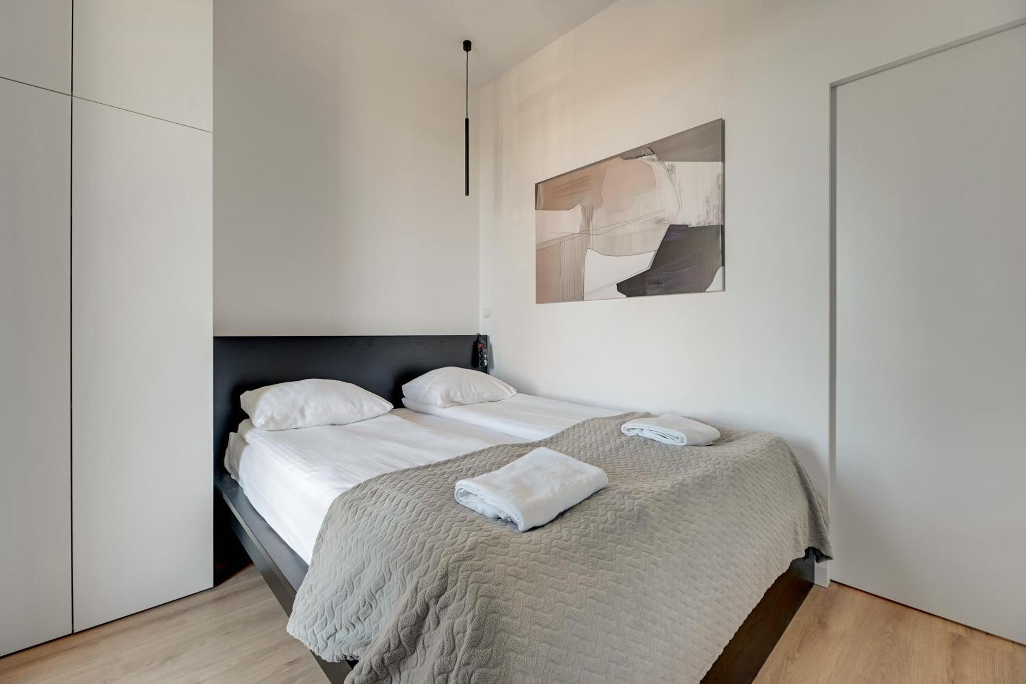 Brabank 20 By Grand