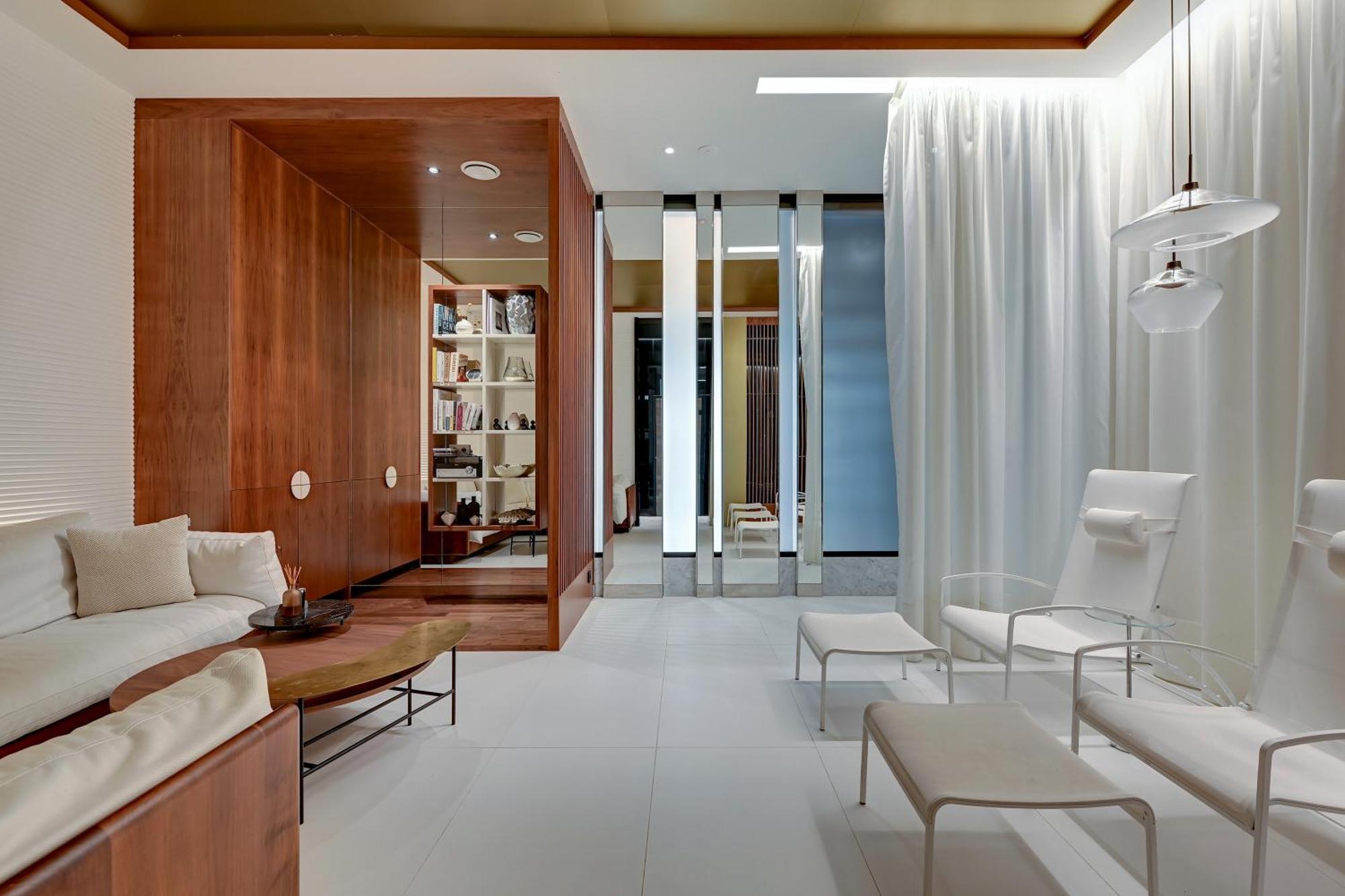 Brabank 20 By Grand